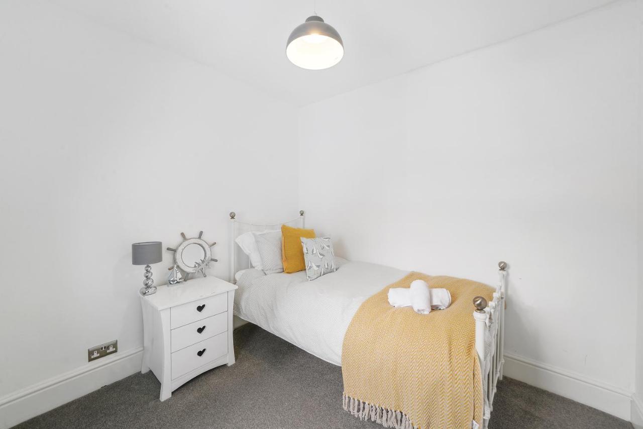 30 Percent Off! The Central Whitby Gem - 4 Bedrooms Dış mekan fotoğraf